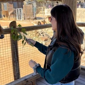 Meet your Posher, Beja